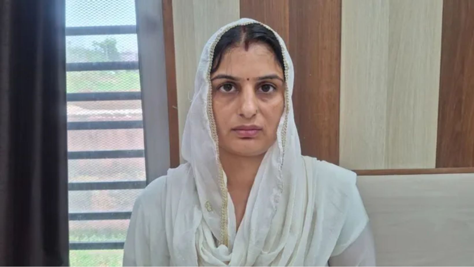Hansi News : हांसी में 43 महीने बाद पलटा पंचायत चुनाव का नतीजा, एक वोट से हारी महिला उम्मीदवार बनी विजेता